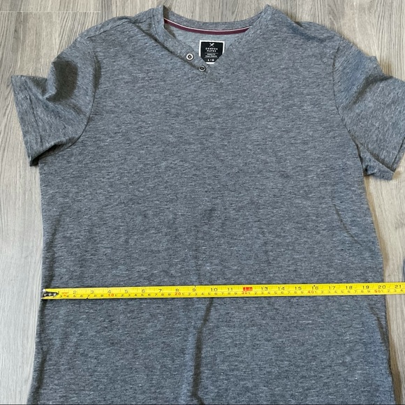 Men’s Denver Hayes Grey T-shirt - Picture 2 of 3